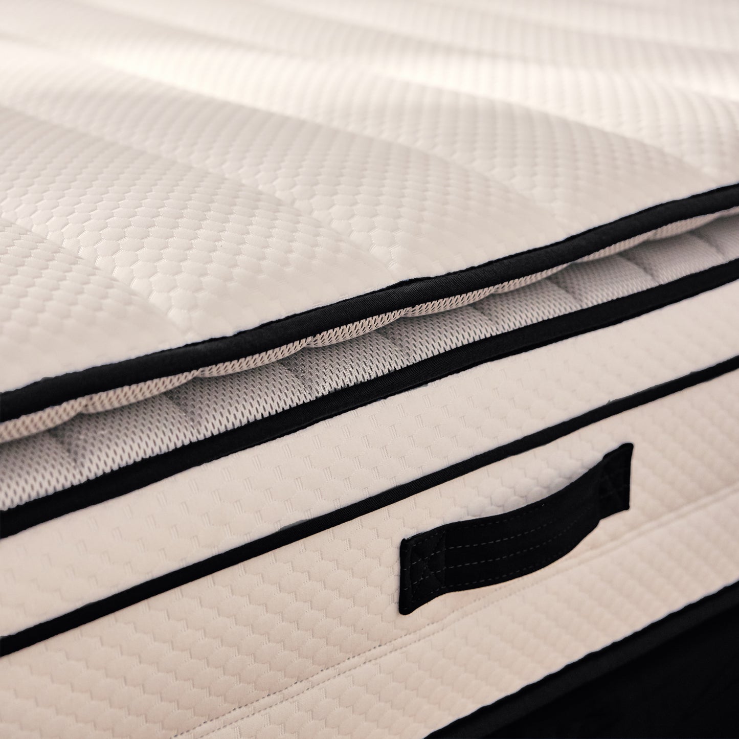 Matelas à ressorts ensachés et mousse mémoire de forme HD avec surmatelas intégré - HULTIMATE PLUS 32 cm