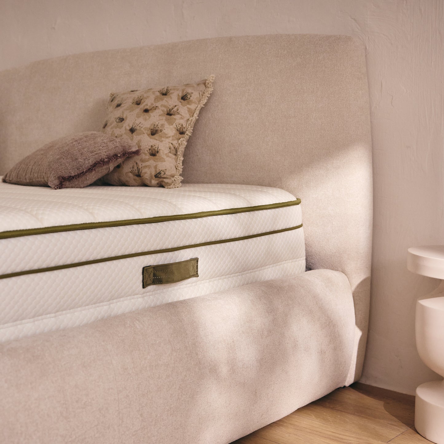 Matelas à ressorts ensachés et mousse à mémoire de forme HD- HGREEN 30 cm