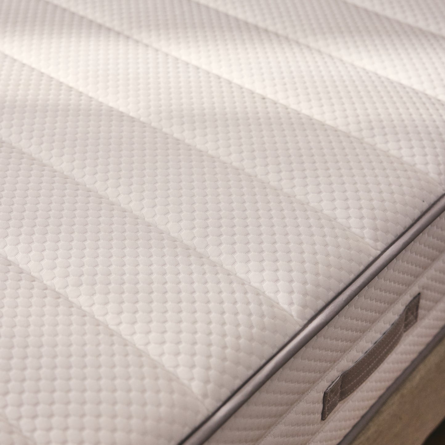 Matelas mousse Haute Densité - HSILVER 22 cm